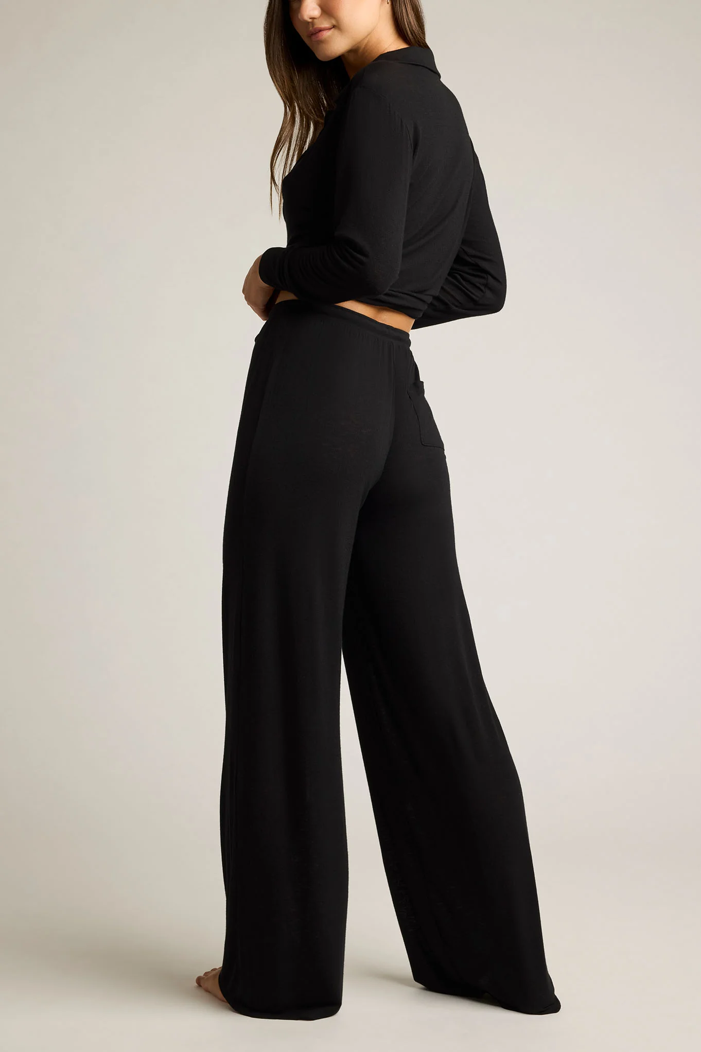 Fino Featherweight Cashmere Track Pant in Black - Image 3