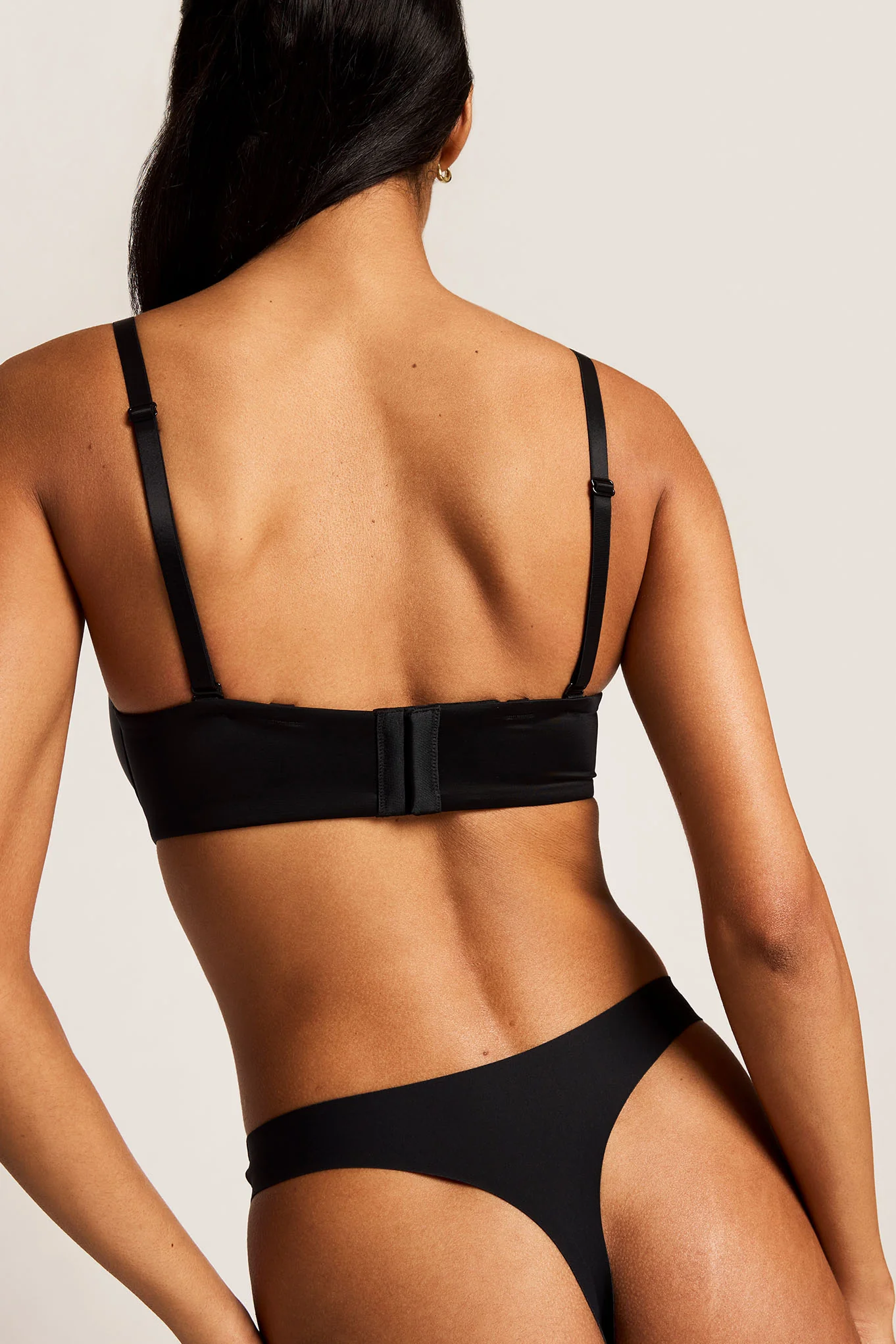 Glacé Strapless Bra in Black - Image 8