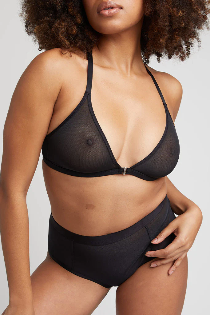 Sieve Racerback Bra in Black - Image 3