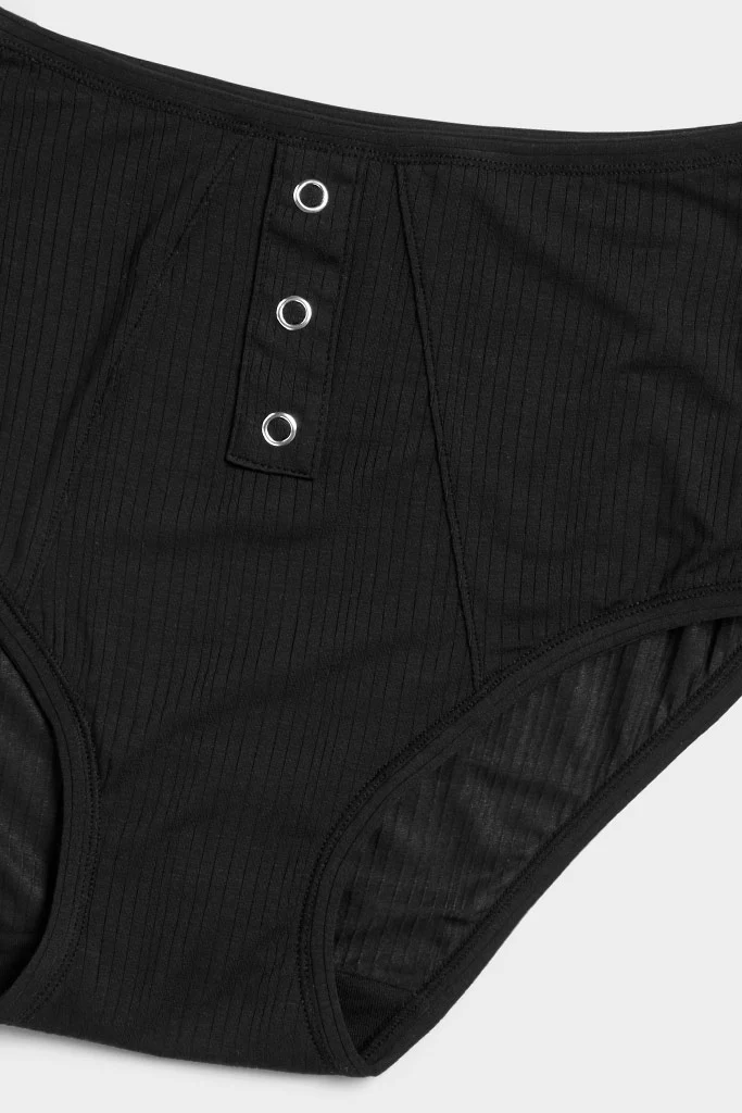 Whipped High Rise in Black - Image 4