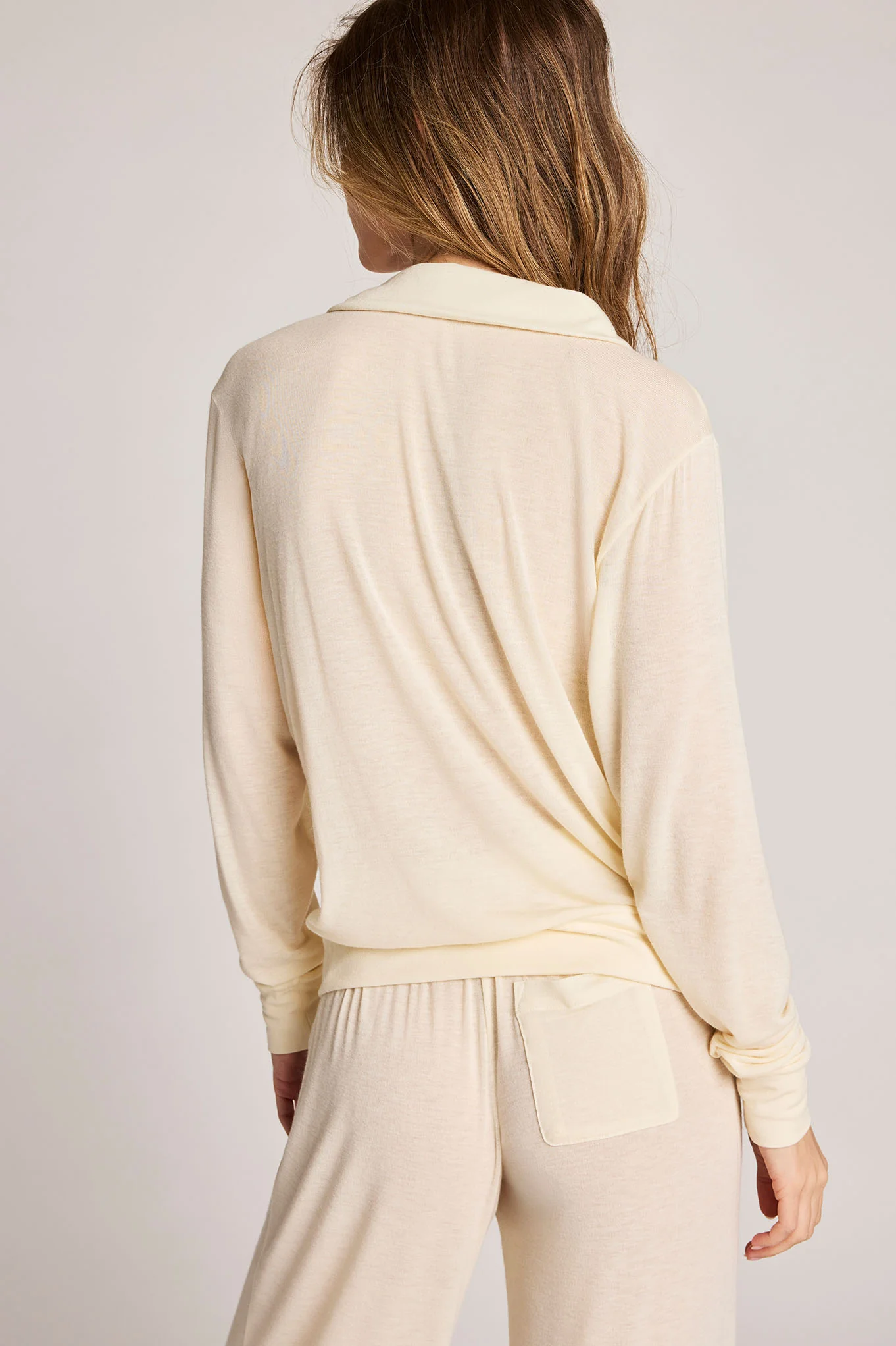 Fino Featherweight Cashmere Polo in Cream - Image 4