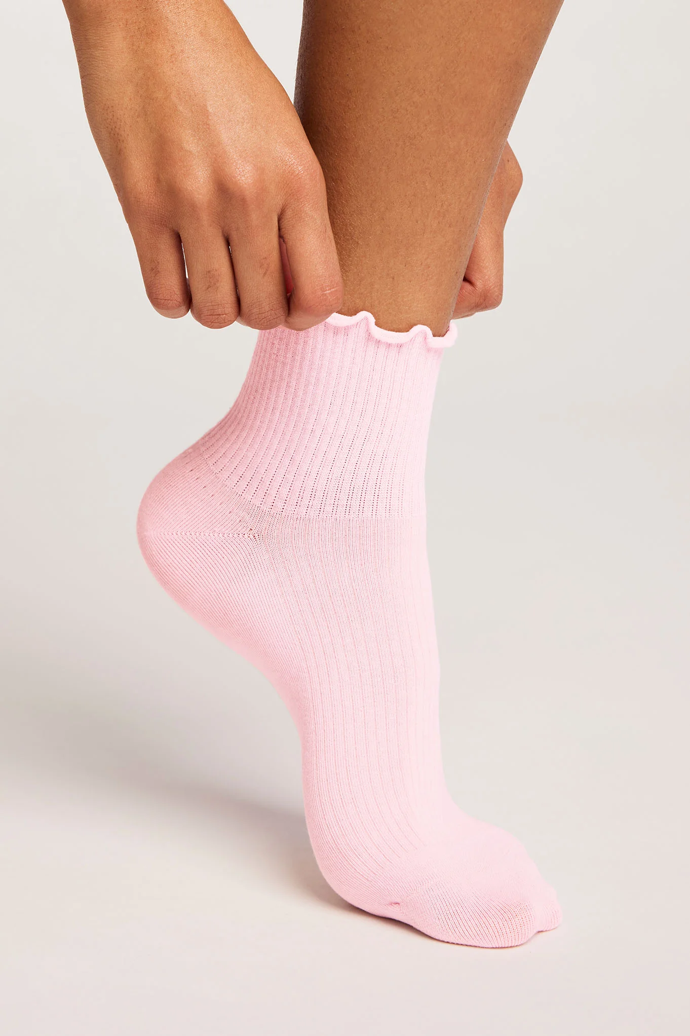 Flutter Sock in Hop (Pack) - Image 3