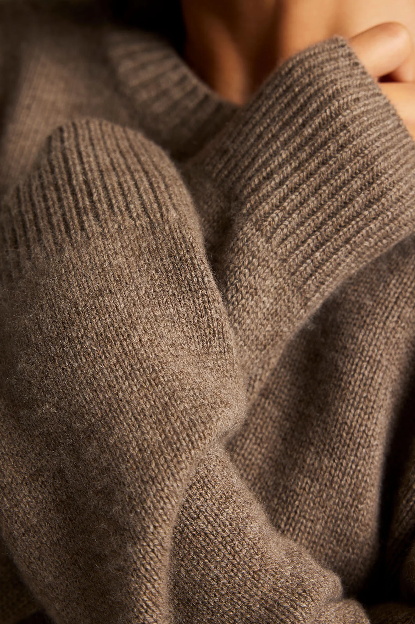Cashmere Crew in Mink - Image 2