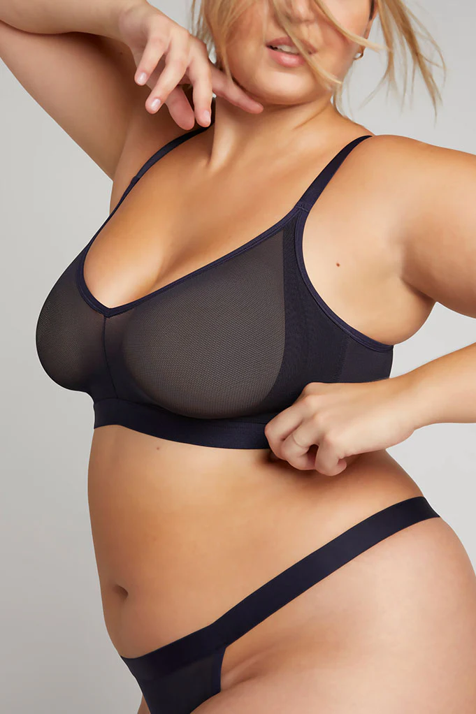 Sieve Non-Wire Bra in Navy - Image 7