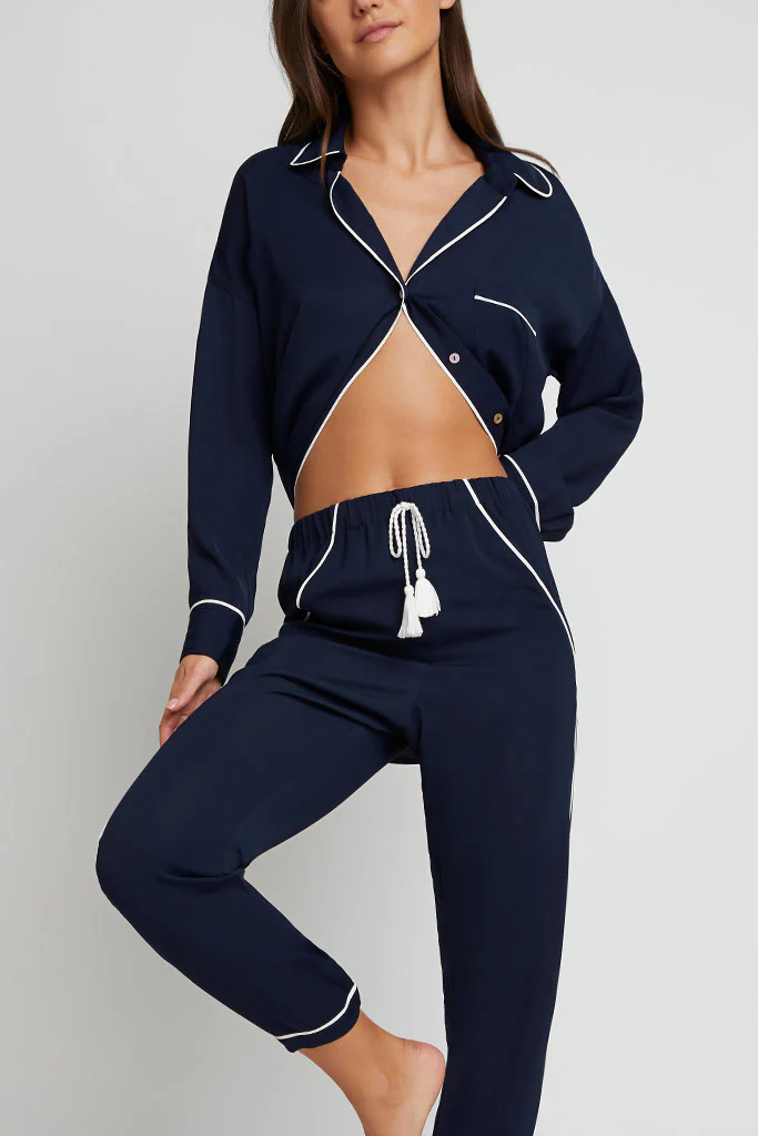 Supreme Jogger Pant in Navy - Image 3