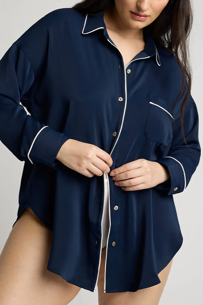 Supreme Shirt in Navy - Image 5